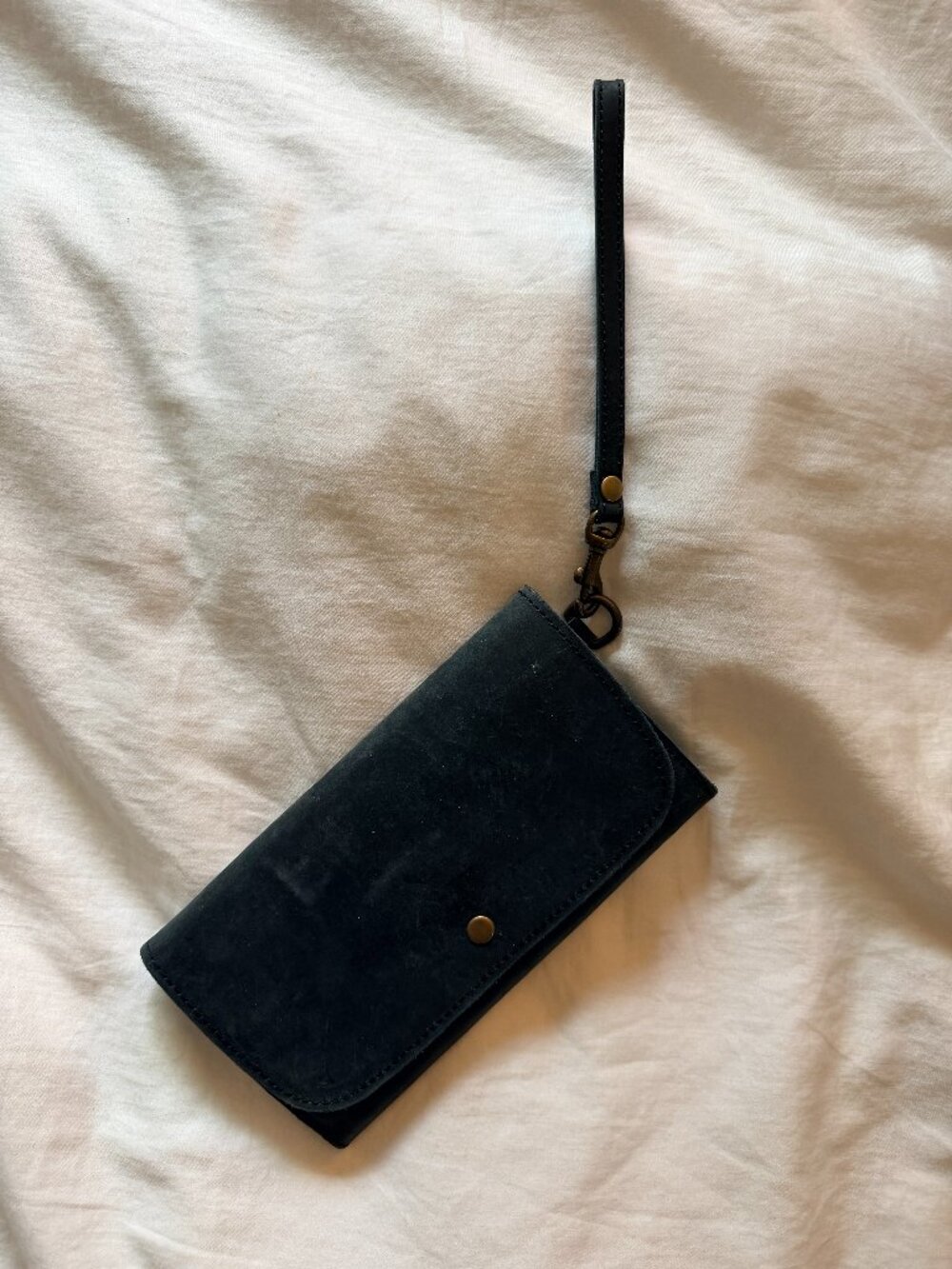 ABLE black leather wrist wallet